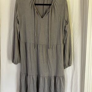 Style & Co. Light Gray Long Sleeve Tiered V-Neck Dress